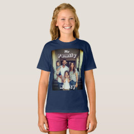 Elegant Personlig Familjefoto & Namn Stilfull T Shirt