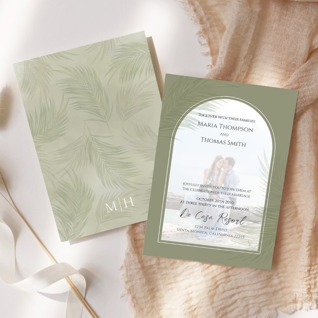 Elegant Photo Arch Boho Handflatan Löv Bröllop Inbjudningar (Elegant palm leaves photo wedding invitation.)