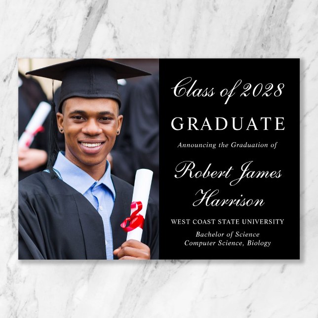 Elegant Photo Black College Graduation Meddelande (Share the pride and excitement of your grad's achievement with friends and family near and far)