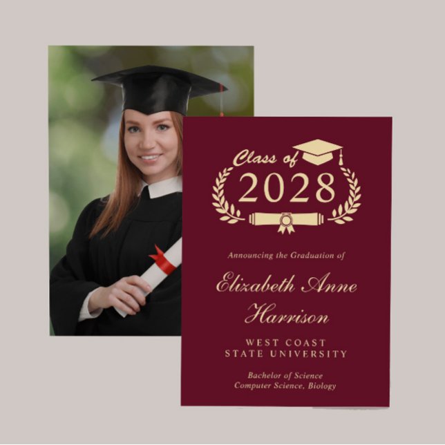 Elegant Photo Burgundy Guld College Graduation Meddelande (Cherish the milestone: share your graduate's achievement with a custom photo graduation announcement)