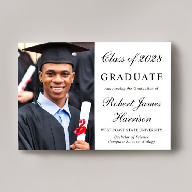 Elegant Photo College Graduation Meddelande (Cherish the milestone: share your graduate's achievement with a custom photo graduation announcement)