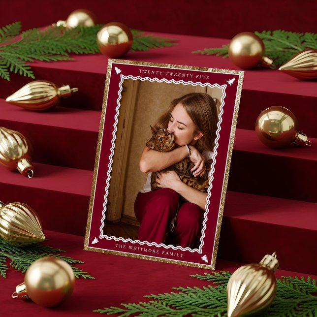 Elegant Photo Faux Gold & Burgundy Wavy Frame Julkort (Elegant Photo Faux Gold & Burgundy Wavy Frame Holiday Card)