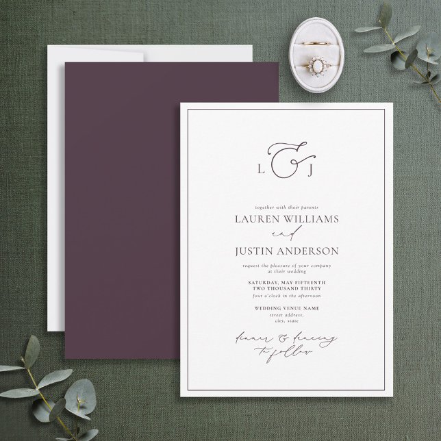Elegant Plum Lila Calligraphy Monogram Bröllop Inbjudningar (Skapare uppladdad)