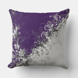 Elegant Purple and Silver Accents Kudde