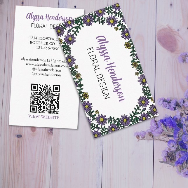 Elegant Purple & White Floral QR Code Florist Visitkort (Skapare uppladdad)