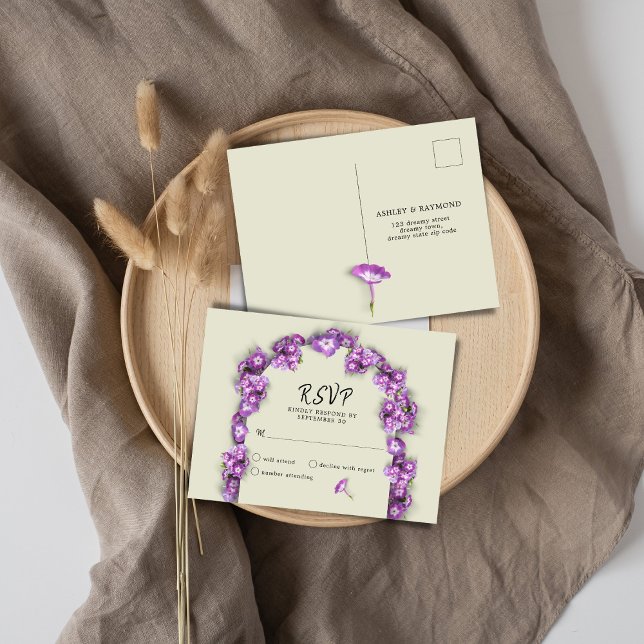 Elegant PurpleLilacLinen Arch-Blommigtar - ingen m Helg Vykort (Skapare uppladdad)