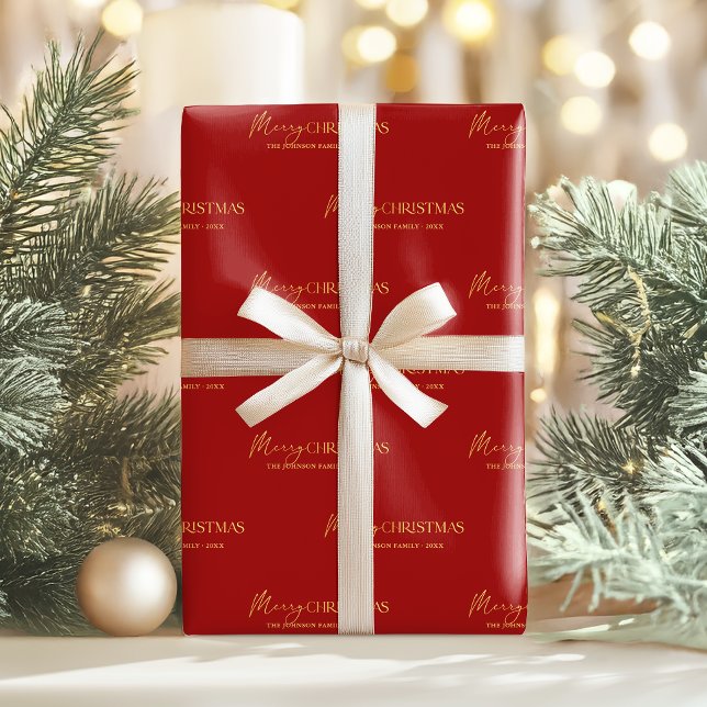 Elegant Red and Guld God jul Family Namn Presentpapper (Add a personal touch to your christmas gifts with personalized red and gold-effect text gift wrap)