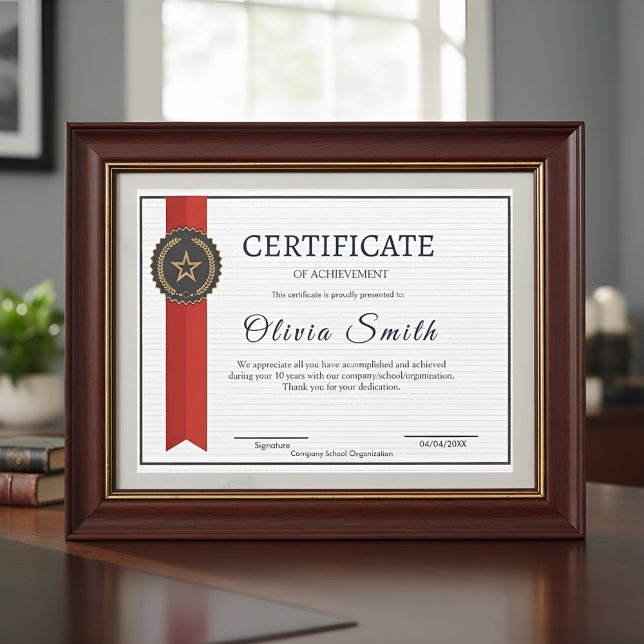  Elegant Red & Gold Achievement Award for Staff (Skapare uppladdad)