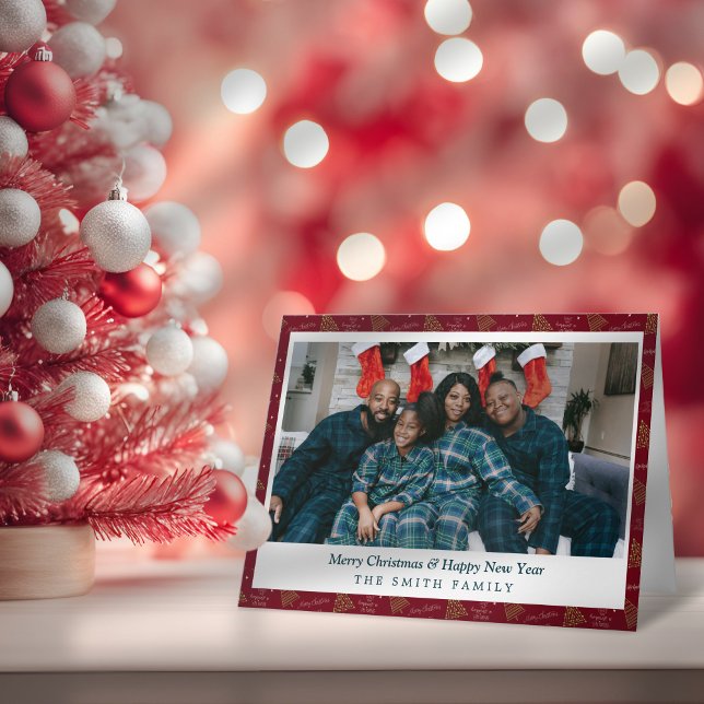 Elegant Red & Grönt-jul med Träd och foto Kort (Elegant Crimson Red Christmas Greetings with Photo Holiday Fold Card)