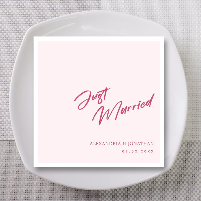 Elegant Red Ny gifta Personligt bröllp Napkins Pappersservett (Personalized 'Just Married' Pink Script Wedding Napkins)