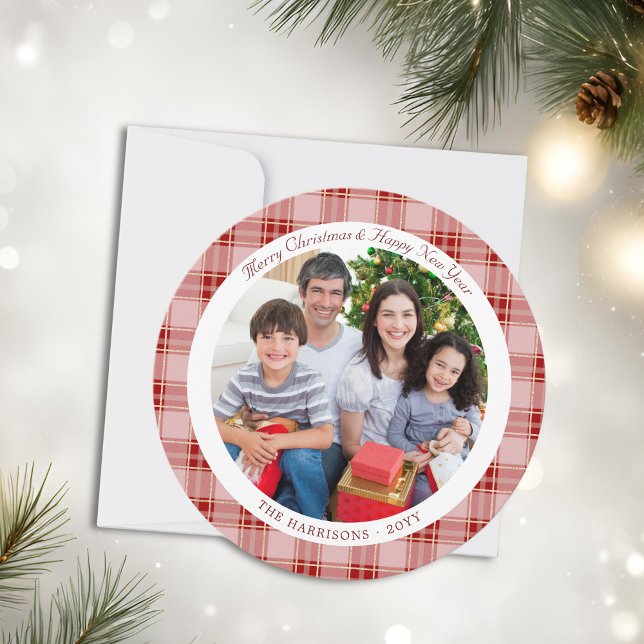 Elegant Red Play-Helgdag-fotokort Julkort (Elegant Red Plaid Christmas Holiday Photo Card)