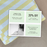 Elegant Ren vit Grönt Fotomassageterapi Flygblad<br><div class="desc">Elegant-flygare,  kupongmall med professionell-studiofoto. Perfekt marknadsföring verktyg för dina kunder. Den här flygaren är fullt anpassade. Du kan enkelt lägga till dina personuppgifter. Kontakta oss om du behöver hjälp med att anpassa den. Du kan matcha den här produkten med affärskort.</div>