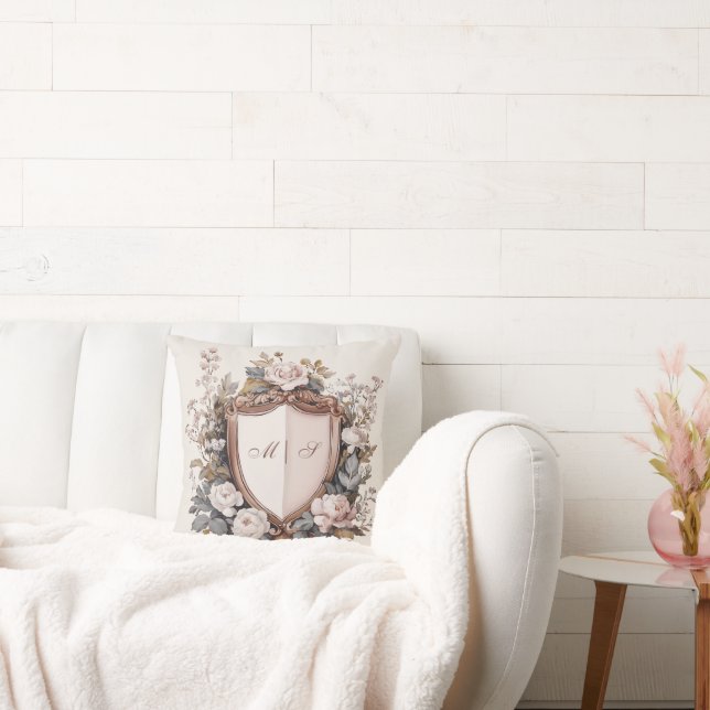 Elegant Rococo Vapensköld Initialer Blommigt Bröll Kudde (Soffa)