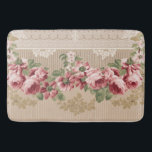 Elegant Romantic Victorian Rosa Blommigt Badrumsmatta<br><div class="desc">Lättbesprutning av rosa ros och fyrar som förskönats med löv,  scrolls och dekorativ dekoration och lodrät som blivit belagt med mönster mot mörkens bakgrund.</div>