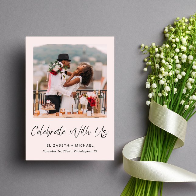 Elegant Rosa Bröllopsmottagning Inbjudan Foto (Celebrate your love story with a reception invitation showcasing your favorite wedding photo)