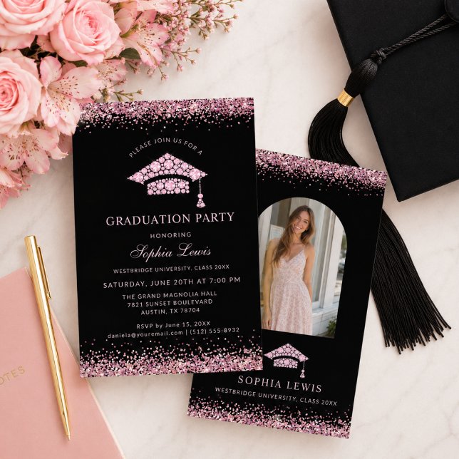 Elegant rosa diamant-examensfest inbjudningar (Elegant Pink Diamonds Cap Graduation party invitation)