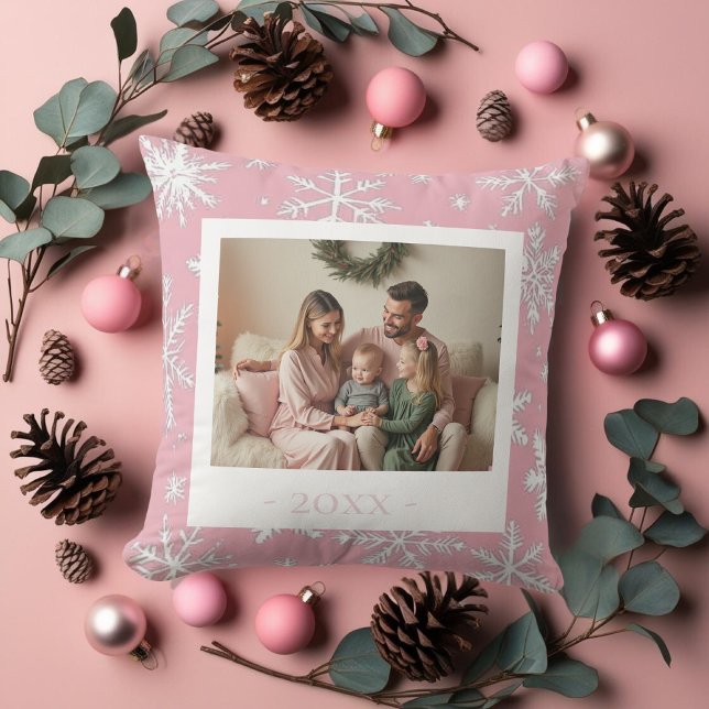 Elegant Rosa ett foto Snöflingor Kudde (Elegant Pink one photo Snowflakes Throw Pillow)