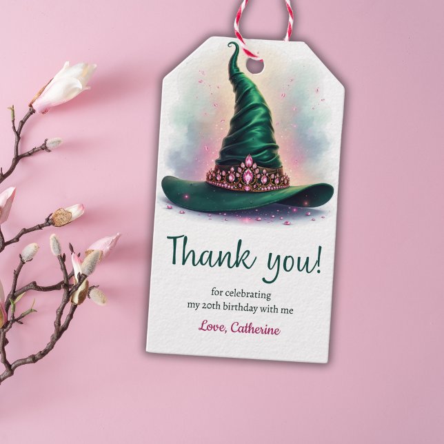 Elegant rosa krona grön häxhatt födelsedag presentetikett (Elegant Pink Crown Green Wicked Witch Hat Birthday Gift Tags)