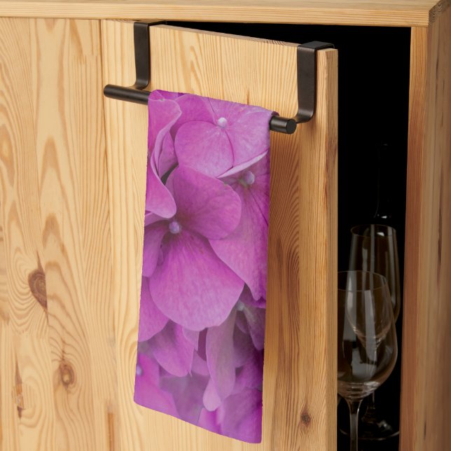 Elegant rosa magenta blommigt hydrangeas ro kökshandduk (Thirds Fold)