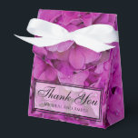 Elegant rosa magenta blommigt hydrangeas ro presentaskar<br><div class="desc">Vackra eleganter och graciösa är de magenta rosa vattenbruken, denna skönhet kommer från mina blomsterträdgårdar på bakgården. "Briden" gör en underbar presentidé för den där blommentusiasten! Kolla in andra produkter med den här bilden i mina samlingar! Om du inte ser vad du behöver kan du överföra bilden och anpassade! Romantiska...</div>