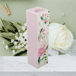 Elegant Rosa Magnolia Watercolor Möhippa Presentask För Vinflaska<br><div class="desc">Elegant Rosa Magnolia Watercolor Möhippa vin box. Du kan också hitta den här produkten i en av mina samlingar!</div>