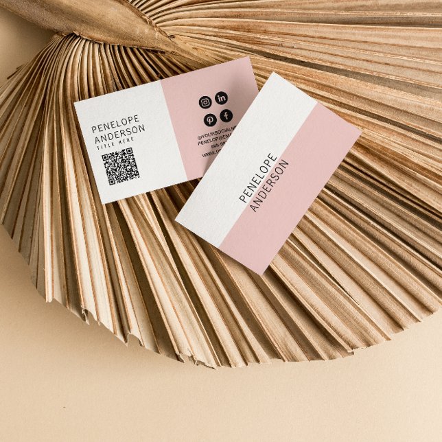 Elegant Rosa Minimalist QR Code Modern Boho Girly Visitkort (Skapare uppladdad)