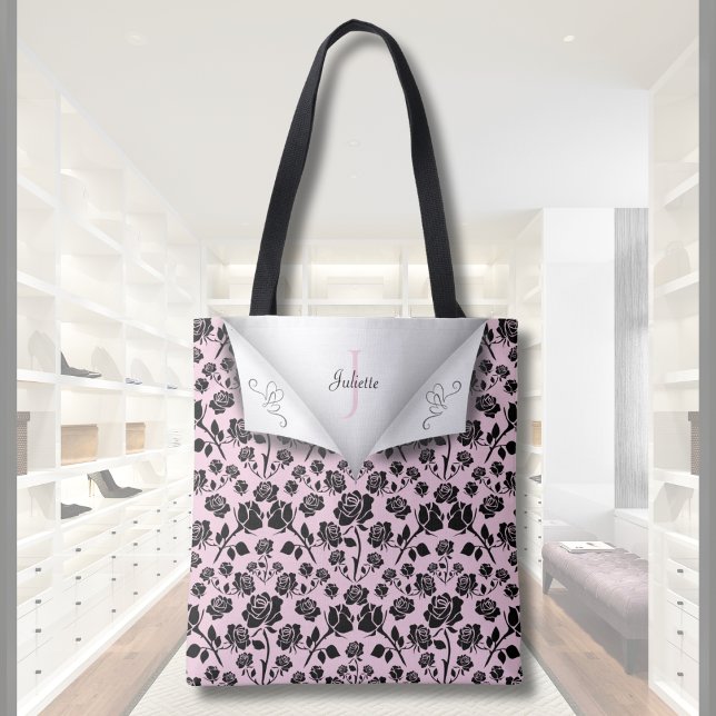 Elegant rosa och svart rosmonogramnamn handväska tygkasse (Elegant Pink and Black Rose Monogram Name Tote Bag)