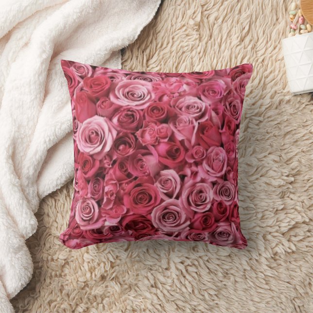 Elegant Rosa Röd ros Bouquet Dekorativ kudde (Skapare uppladdad)