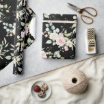 Elegant Rosa Rodnad Eukalyptus Svart Presentpapper<br><div class="desc">Vackra rosa och rodnad färgade blommor med grönska accenter tillsammans med lite snygg eukalyptus på en elegant svart bakgrund. Så vacker för bröllopsfest eller bröllop eller någon annan tillställning. Bara vacker och så elegant.</div>