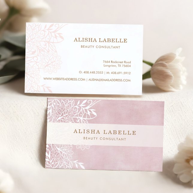 Elegant  Rosa & vit Blommigt Foliage Snöre Visitkort (Elegant Blush Pink & White Floral Foliage Lace Business Card)