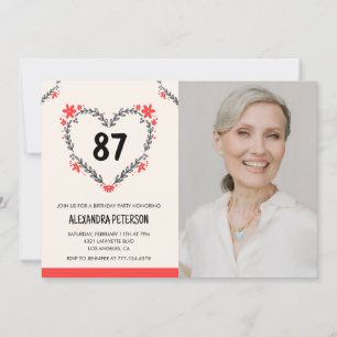 Elegant rött blomhjärta till hennes 87-årsdag inbjudningar