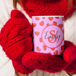 Elegant Rött hjärta mönster på lila monogram Kaffemugg