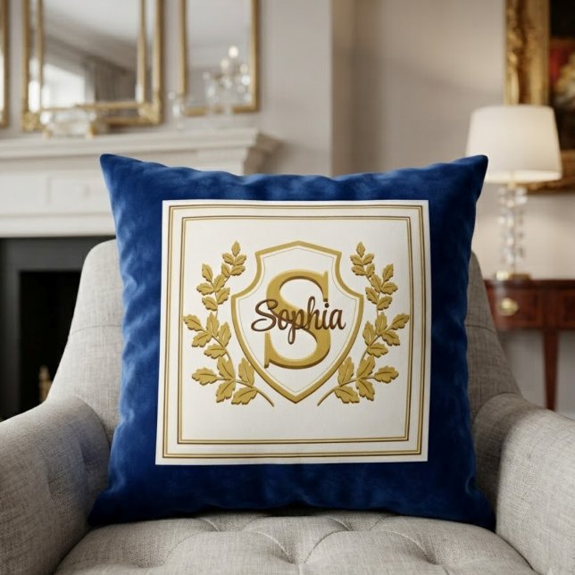 Elegant Royal Blå & Guld Vapen Monogram Namn Kudde (Skapare uppladdad)