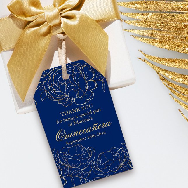Elegant Royal Blue Guld Blommigt Sketch Quinceaner Presentetikett (Blue and Gold Quinceanera Gift Tag from my Gold Sketched Floral collection)