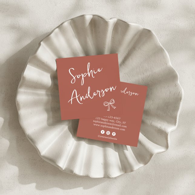 Elegant Rust Terracotta Script with Bow        Fyrkantigt Visitkort (Skapare uppladdad)