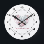 Elegant Rustic Rosa Modern Chic Heart-skript Rund Klocka<br><div class="desc">Söt skript lägg till namn hjärta kärlek Round Clock</div>