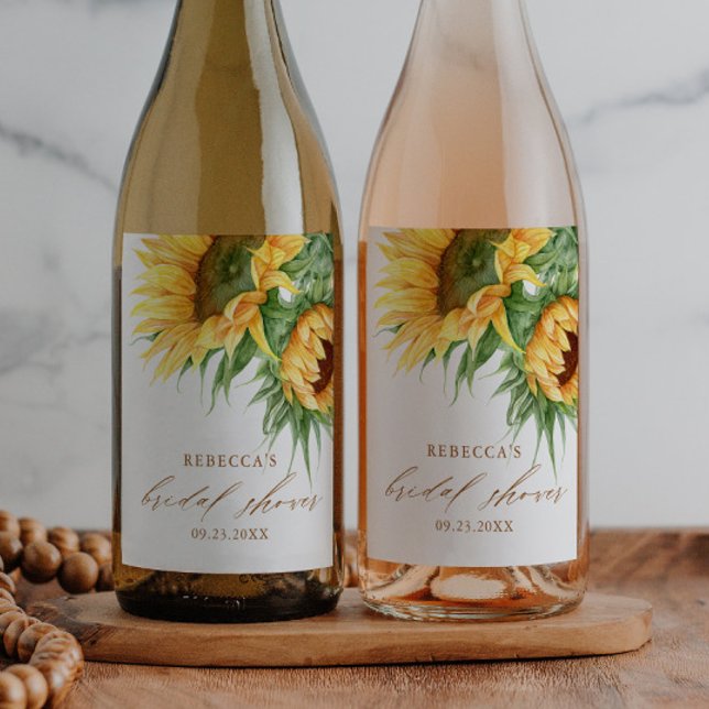 Elegant Rustik Solros Bröllopsdusch Present  Vinflaska Etikett (Rustic sunflower bridal shower wine labels.)