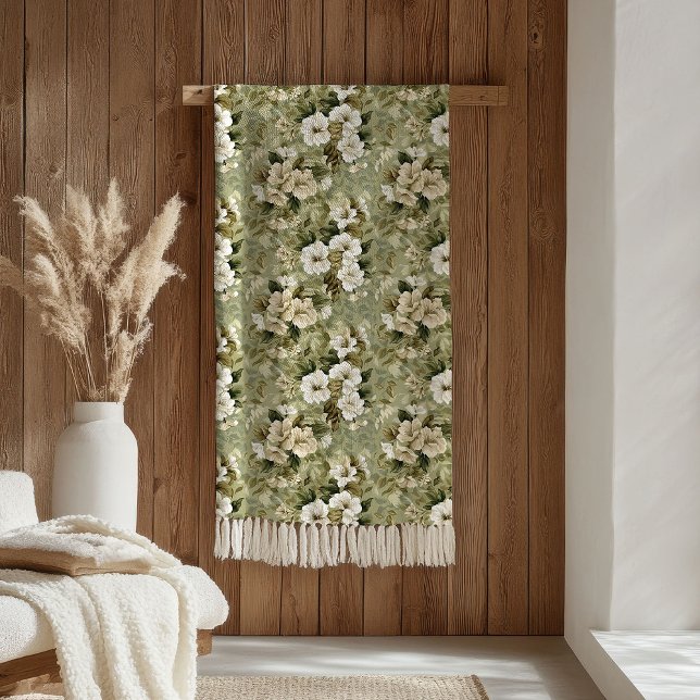 Elegant sage green and white flowers blanket fleecefilt (Elegant sage green and white flowers blanket)