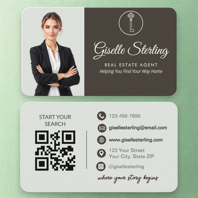Elegant Sage Green Photo Real Estate Agent QR Code Visitkort (Skapare uppladdad)