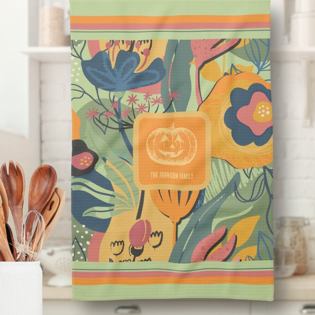 Elegant Sagegrön Senap Höst Blommig Pumpa Kökshandduk (Sage Green Mustard Fall Floral Pumpkin Kitchen Towel – Susanne Sachers - Sunny Mind 🌞)