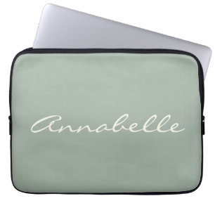 Elegant Saggrön Handskriven Namn Anpassad Laptop Fodral