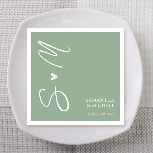 Elegant Saggrön Monogram Initialer Bröllop Pappersservett (Elegant Sage Green Monogram Initials Wedding Napkins with Names)