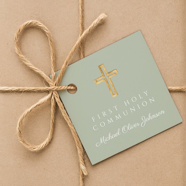 Elegant Salvia Grön Kors Pojke Första Kommunion Gåvor Etiketter (Elegant Sage Green Cross Boy First Communion Favor Tags)
