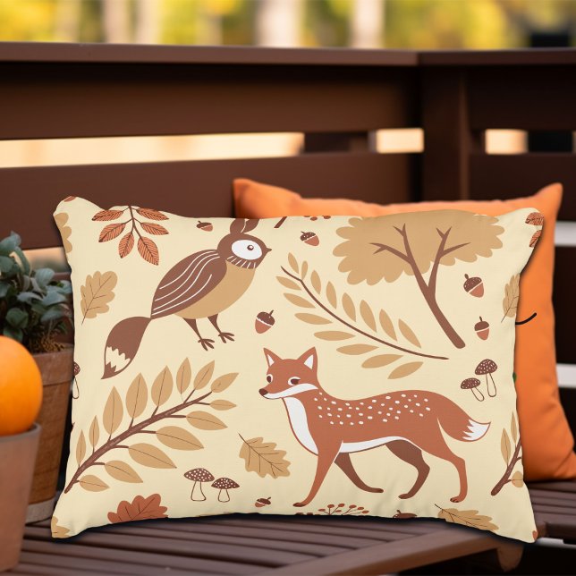 Elegant Scandinavian Fall Mönster Prydnadskudde (Skapare uppladdad)