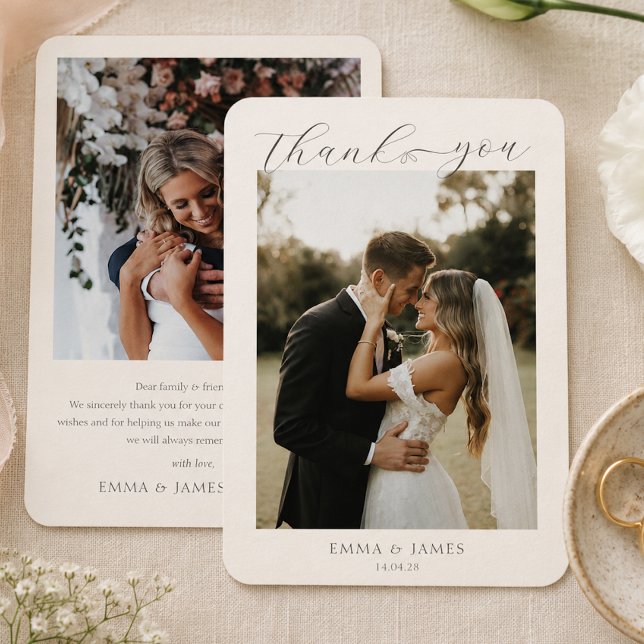 Elegant Script 2 Foto Tack hjärta Bröllop Kort (Elegant Script 2 Photo Thank you Heart Wedding Card)