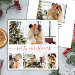 Elegant Script 4 Photo Collage-julkort Julkort<br><div class="desc">Elegant Calligraphy Minimalist 4 Photo Collage God jul Script Helgdag Card. Den här festiva, minimalistiska, vimiska 4 (4) fotokortsmallen har en söt fotokollage och säger "God jul"-skript i ljuslax terracotta röd på vit helgdag. Texten "God jul" hälsning är skriven på ett vackert handskrivet teckensnitt som snabbt byts ut mot svan....</div>