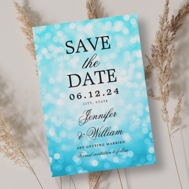 Elegant Script Bröllop Turquise Bokeh Ljus Spara Datumet (Elegant Script Wedding Turquoise Bokeh Lights Save The Date)