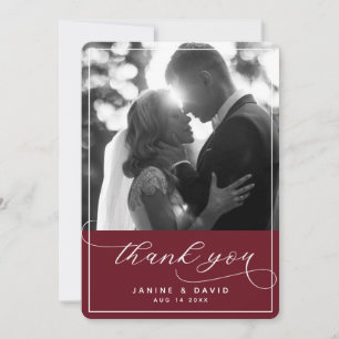 Elegant Script Burgundy Modern Bröllop Photo Tack Kort