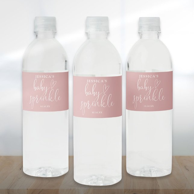 Elegant Script Dammros Baby Sprinkle Shower Vattenflaskor Etikett (Elegant Script Dusty Rose Baby Sprinkle Shower Water Bottle Label)
