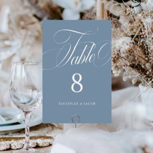 Elegant Script Dusty Blue Bröllop Bordsnummer